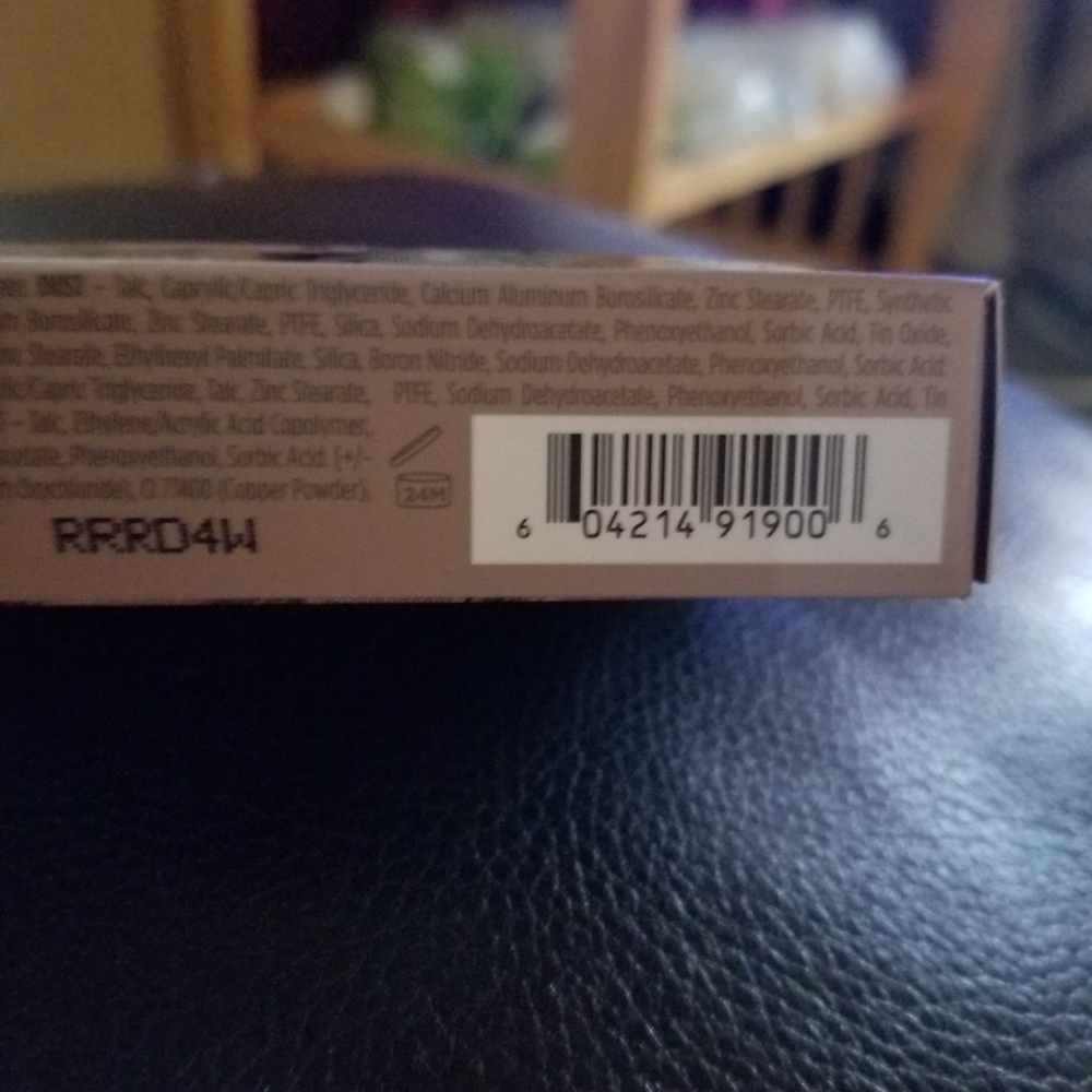 Urban Decay Naked 3 Eyeshadow Palette - Picture 9 of 9